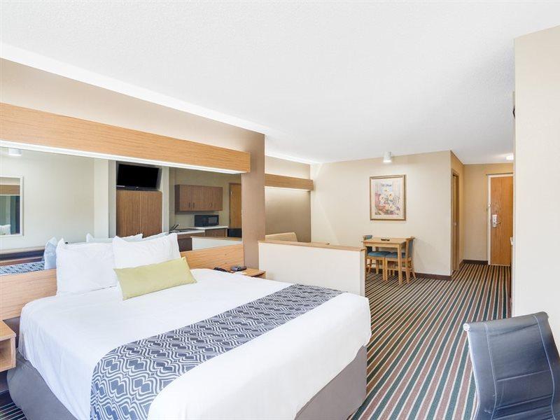 Microtel Inn & Suites By Wyndham Pigeon Forge Extérieur photo