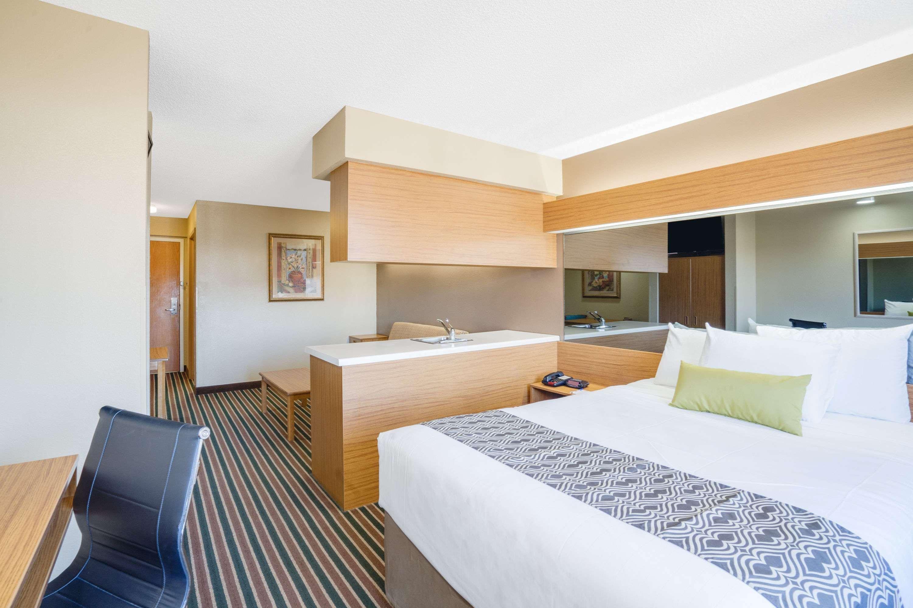 Microtel Inn & Suites By Wyndham Pigeon Forge Extérieur photo
