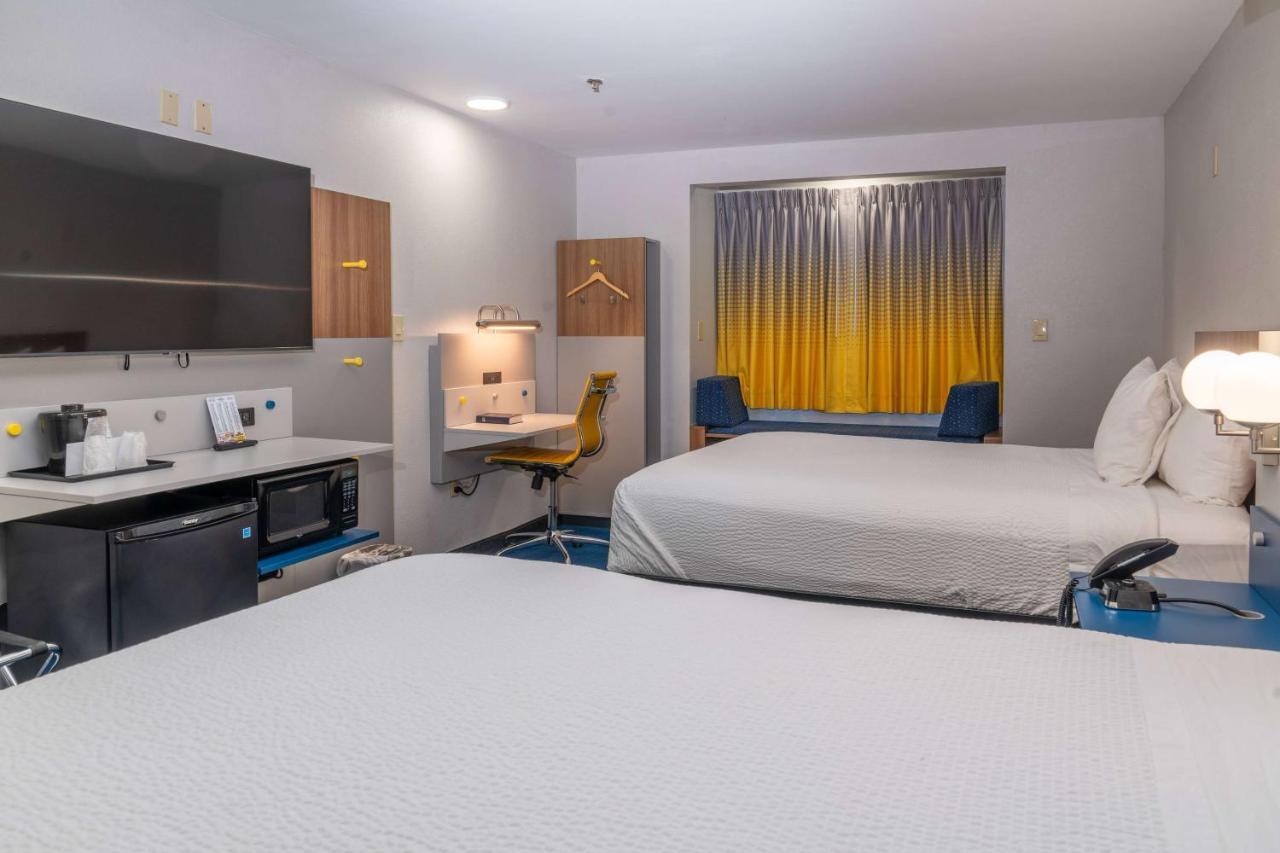 Microtel Inn & Suites By Wyndham Pigeon Forge Extérieur photo