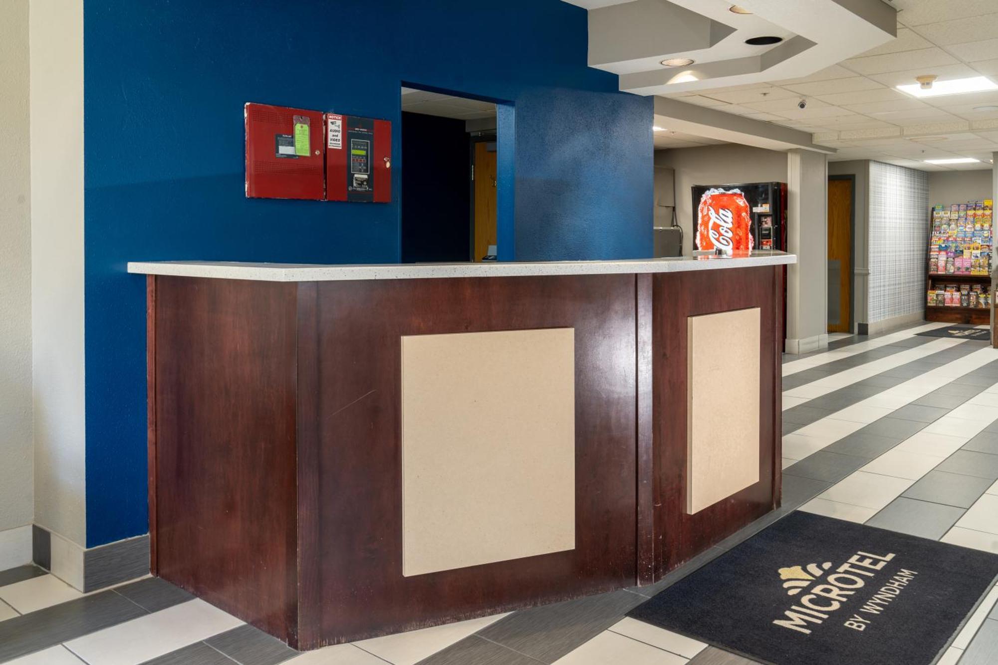 Microtel Inn & Suites By Wyndham Pigeon Forge Extérieur photo