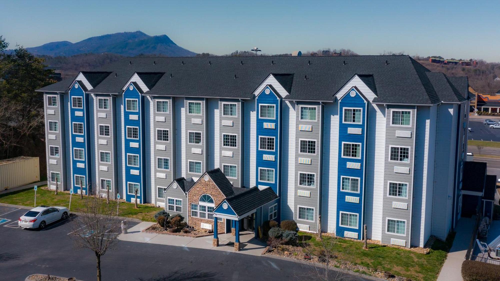 Microtel Inn & Suites By Wyndham Pigeon Forge Extérieur photo