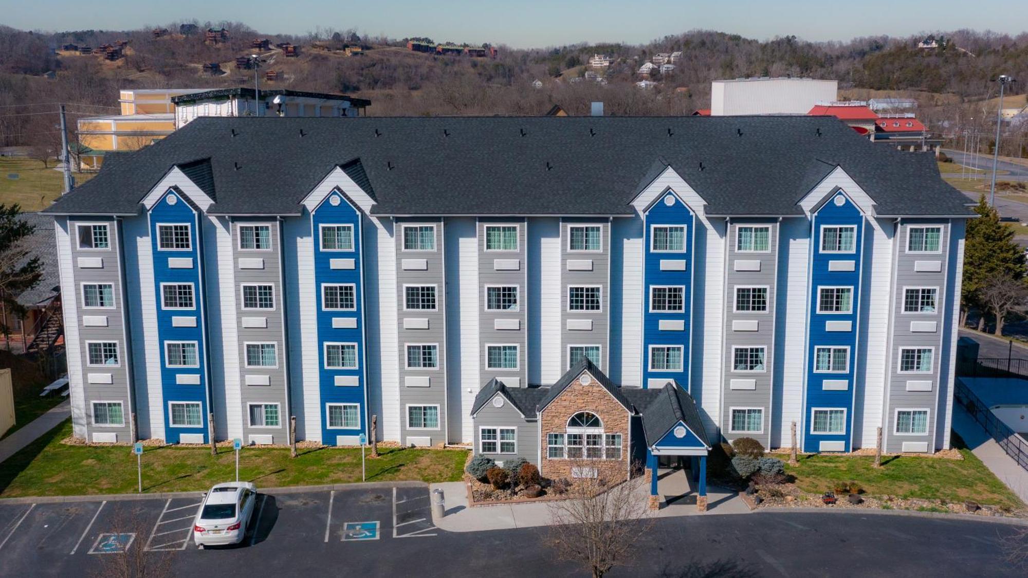 Microtel Inn & Suites By Wyndham Pigeon Forge Extérieur photo