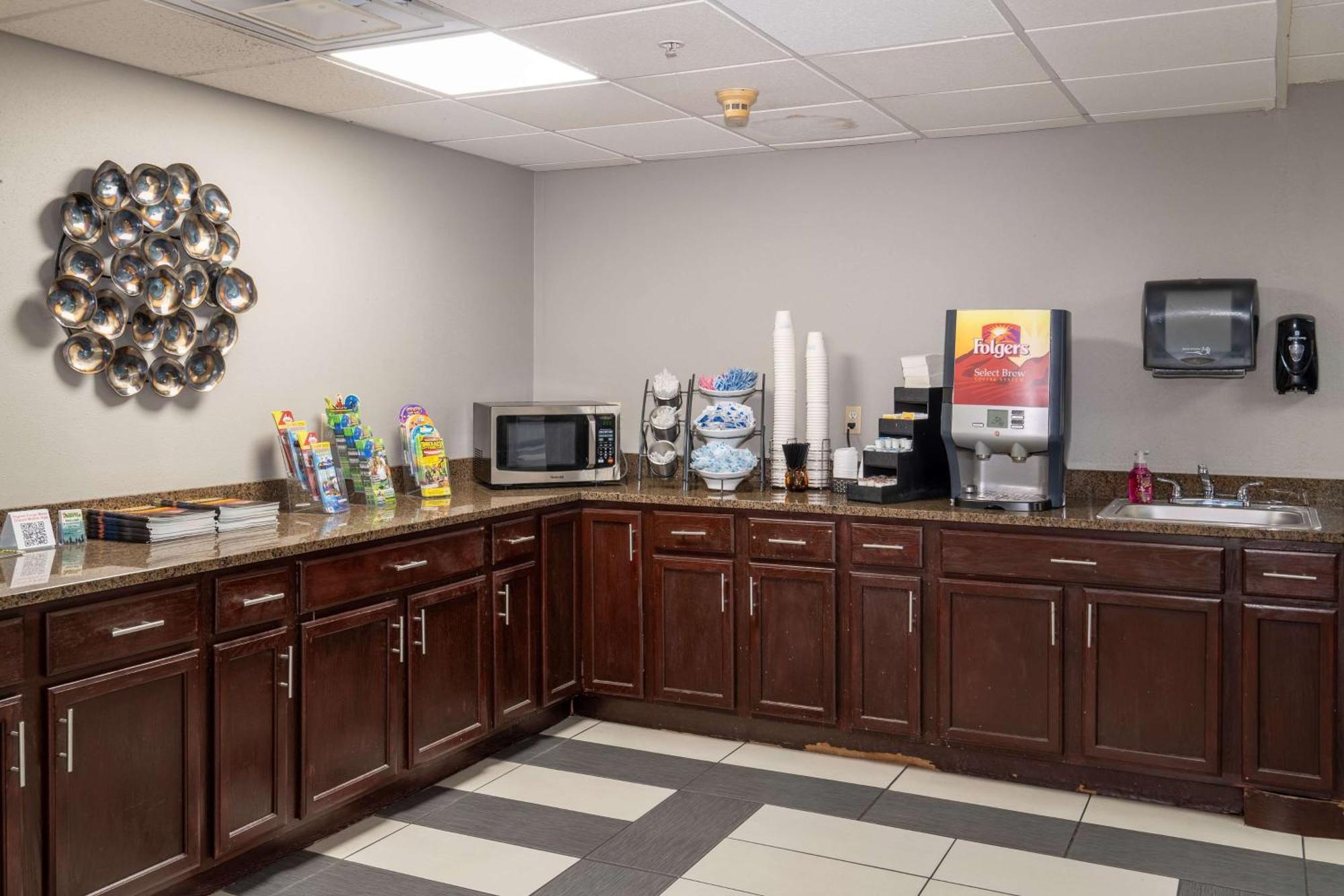 Microtel Inn & Suites By Wyndham Pigeon Forge Extérieur photo