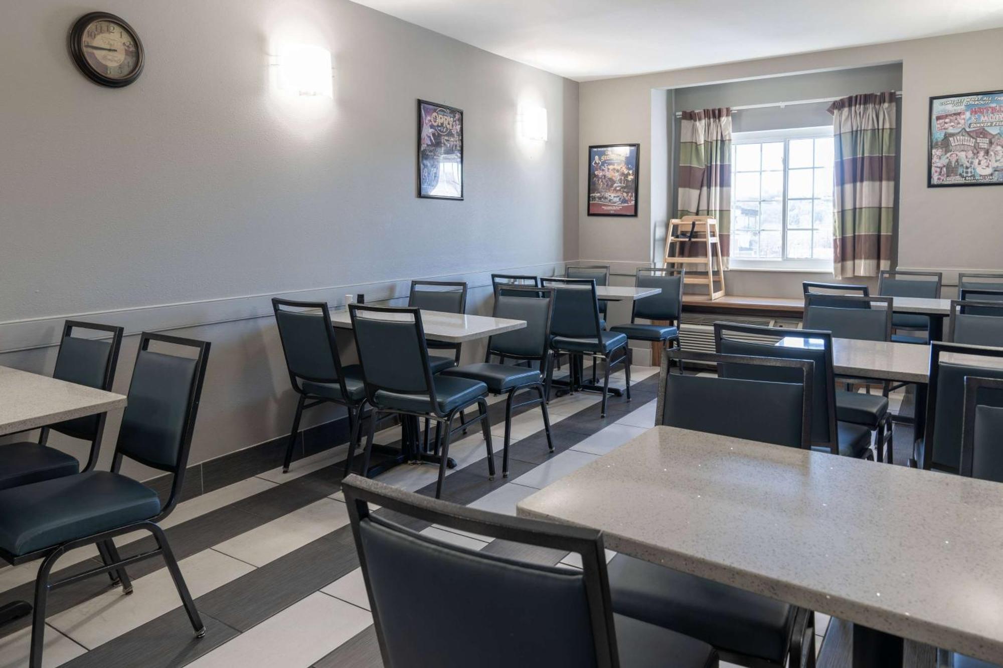 Microtel Inn & Suites By Wyndham Pigeon Forge Extérieur photo
