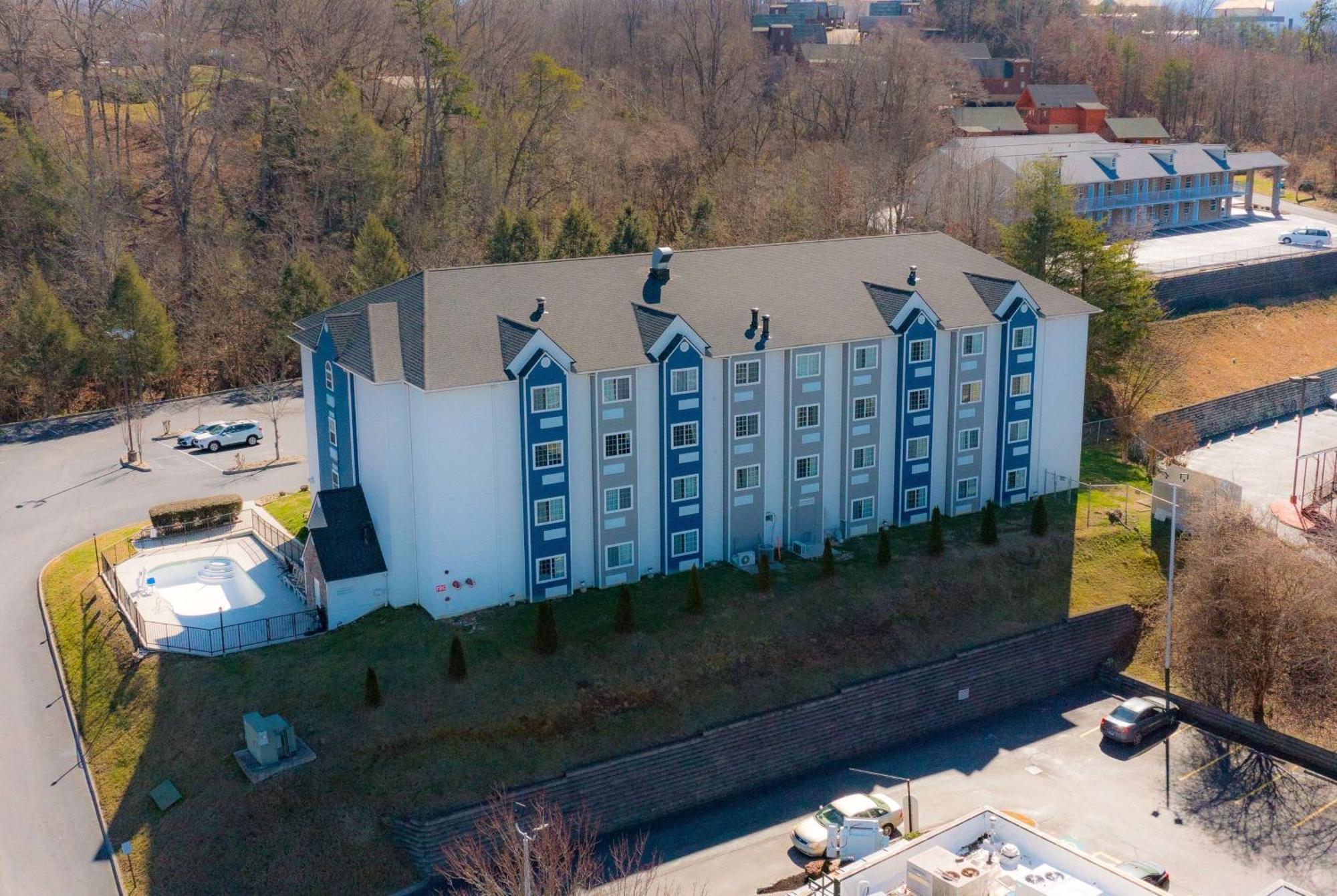Microtel Inn & Suites By Wyndham Pigeon Forge Extérieur photo